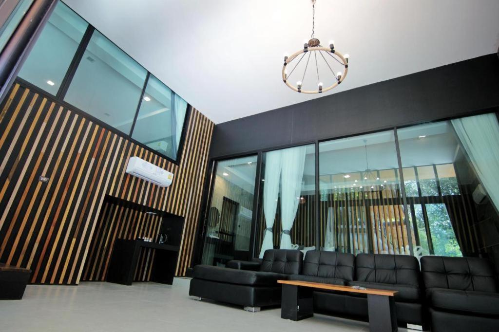 Baan Chao Mai Beach House Trang Buitenkant foto